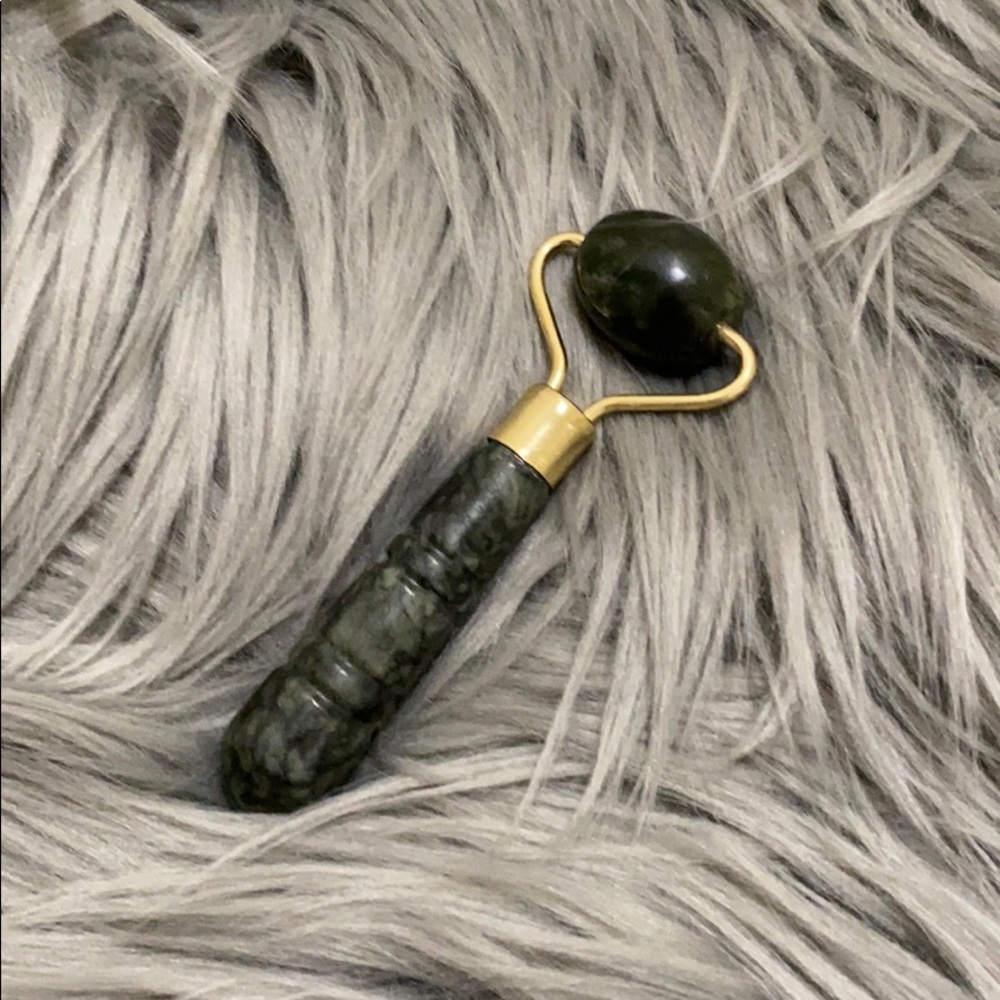 PRO TOOLS Jade Roller - Picture 2 of 3
